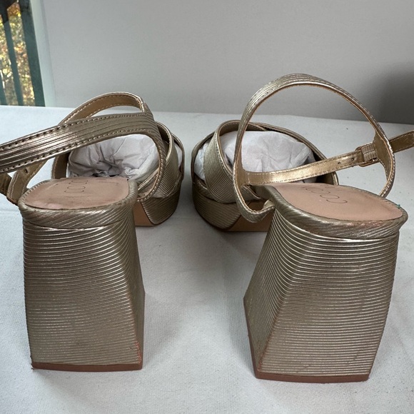 MATISSE Gold Robin Heels - Picture 9 of 12